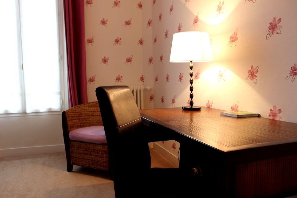 Hotel Les Aubepines 일리에 외부 사진